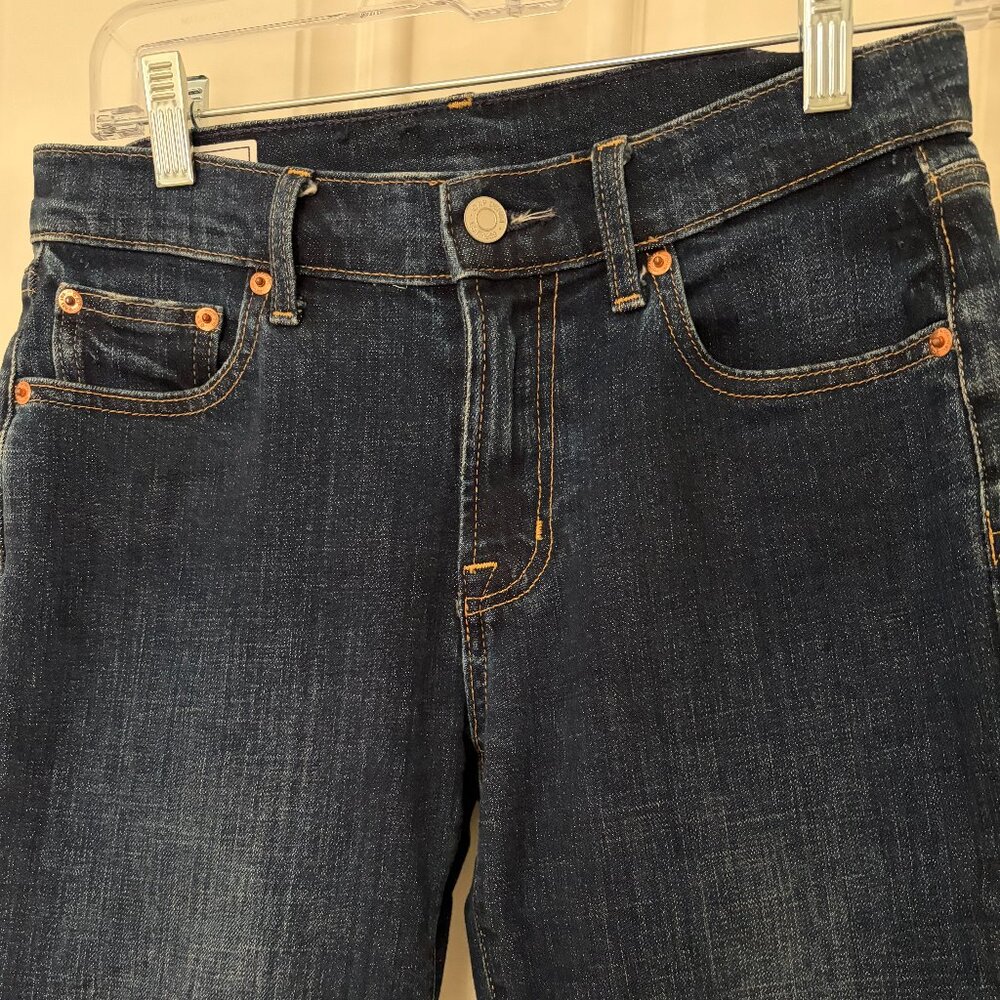 Gap Girlfriend Mid Rise Cropped Jeans